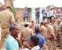 Fatehpur Double Murder: जमीन के लिए रिश्तों की हत्या; दो भाइयों ने मिलकर बड़े भाई और भाभी को उतारा मौत के घाट 