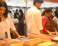 National Book Fair: बच्चे, युवा और बुजुर्ग तलाश रहे अपना-अपना साहित्य