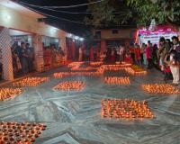 बहराइच: देव-दीपावली पर 11000 दीपों से जगमग हुआ सरयू तट, उमड़ा आस्था का जनसैलाब