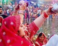 Chhath Mahaparva 2025 : उदीयमान सूर्य को अर्ध्य देने के साथ छठ महापर्व हुआ पूरा