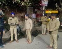 आधी रात पुलिस का 