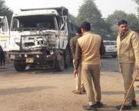 Barabanki Accident : डंपर की टक्कर से हाईवे पर पलटी ट्रैक्टर ट्रॉली, लगा लंबा जाम