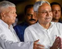 Bihar Politics: लालू यादव ने नीतीश के लिए खोला दरवाजा, जानें बिहार के CM ने क्या कहा?