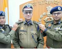 Kanpur में पिपिंग सेरेमनी का आयोजन: प्रोन्नत पुलिस अधिकारियों को मिलीं नई जिम्मेदारियां, पुलिस कमिश्नर ने सभी को दी नववर्ष की शुभकामनाएं 