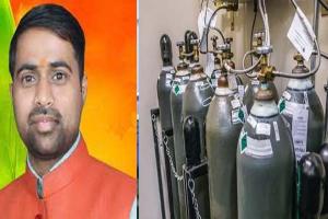 बाराबंकी: ऑक्सीजन प्लांट की स्थापना के लिए सतीश शर्मा ने विधायक निधि से दिए 25 लाख रुपए