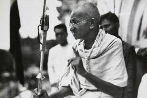 ट्रेन से धक्का देकर उतारे गए थे महात्मा गांधी, 7 जून 1893 की घटना को हुए 128 साल पूरे