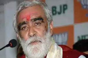 UP Election 2022: केंद्रीय मंत्री अश्विनी चौबे ने सपा पर कसा तंज, कहा- सपा का परिवारवाद चलाने वाला सिक्का खत्म हो गया है