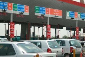 New Toll Tax Rates: NHAI ने टोल टैक्स की दरों में की बढ़ोतरी, लखनऊ में इन हाईवे से जाने पर देना होगा टैक्स