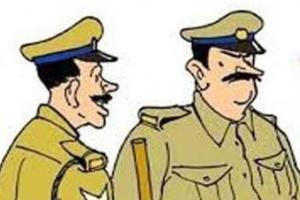 हरदोई: टावर पर चढ़ी युवती ने दो घंटे तक पुलिस को किया परेशान, काफी देर के बाद उतरी नीचे