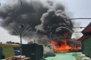 मुरादाबाद : कार्निवल मेले में लगी आग, चार दुकानों का सामान खाक, लाखों का हुआ नुकसान