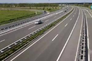 पूर्वांचल एक्सप्रेसवे पर कल से टोल कलेक्शन का कार्य होगा शुरू, जानें Agra Expressway से कितना है महंगा