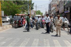 अयोध्या: यातायात जागरूकता अभियान के तहत लोगों को किया गया जागरूक