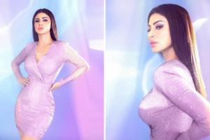 Mouni Roy Photos : मौनी रॉय ने बॉडीकॉन ड्रेस में दिखाईं ग्लैमरस अदाएं, फिगर पर टिकी फैंस की निगाहें