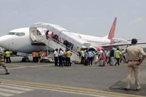 स्पाइसजेट की पटना-दिल्ली उड़ान में आग लगने और दो अन्य हवाई हादसों की जांच शुरू