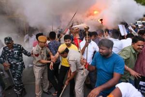 अग्निपथ योजना की आग पहुंची पश्चिम बंगाल, युवाओं ने हावड़ा ब्रिज पर किया जोरदार प्रदर्शन