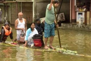 असम में बाढ़ से मरने वालों की संख्या हुई 54 , 2930 गांव हुए जलमग्न, रेड अलर्ट जारी