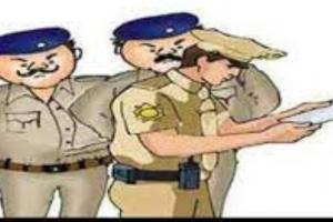 मासूम भाइयों का सहारा बनी इटावा पुलिस