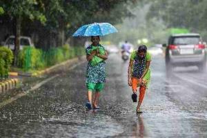 बरेली: झमाझम बारिश से मौसम हुआ सुहाना, लोगों को उमस भरी गर्मी से मिली राहत