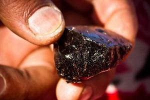 Shilajit Benefits: ना हों भयभीत… इस्तेमाल करें शिलाजीत, पुरुषों के लिए है रामबाण