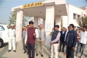 Hardoi DM ने दिया निर्देश, बोले- मरीज और बीमारी का रखें डिजिटल रिकॉर्ड      