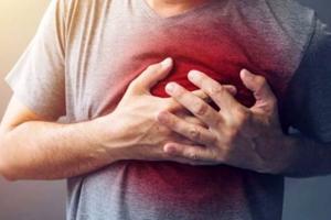 Heart Attack: पलक झपकते रुक रही दिल की धड़कन, युवाओं को काल के गाल में ले जा रहा 'हार्ट अटैक'