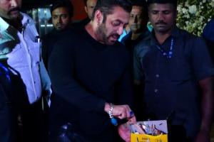 Salman Khan Birthday : 57 साल के हुए बॉलीवुड के 'दबंग', 'बीबी हो तो ऐसी' से की थी करियर की शुरुआत