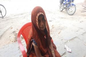 वाराणसी: सरकारी दस्तावेजों में जीवित महिला को किया गया मृत घोषित
