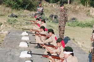 लखनऊ: राष्ट्रीय शूटिंग प्रतियोगिता के लिए NCC कैडेटों की फायरिंग अभ्यास और चयन जारी