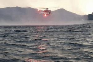 इटली की झील में तूफान के कारण पर्यटकों की नौका पलटी, चार लोगों की मौत 