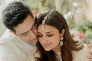 Parineeti Raghav Engagement: परिणीति चोपड़ा और AAP सांसद राघव चड्ढा की हुई सगाई, शेयर की फोटो