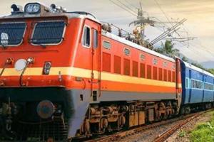 तमिलनाडु अग्निकांड:  रेलवे ने की यात्रियों से ट्रेन में ज्वलनशील और विस्फोटक वस्तुएं न ले जाने की अपील 