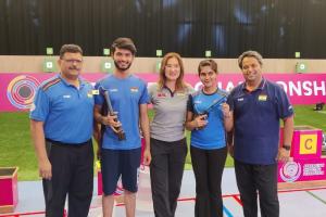 ISSF World Shooting Championships : भारतीय निशानेबाजों ने मिश्रित टीम एयर पिस्टल स्पर्धा का जीता स्वर्ण पदक 