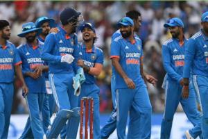 IND vs AUS 1st ODI: टीम इंडिया ने पहले वनडे में ऑस्ट्रेलिया को चटाई धूल, पांच विकेट से हराया