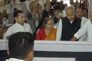 Rajasthan Assembly Election 2023: मुख्यमंत्री गहलोत ने सरदारपुरा से किया नामांकन दाखिल