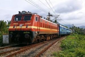 Indian Railway: कानपुर से दिल्ली, पटना और बरेली के लिए तीन स्पेशल ट्रेनें…  दीपावली की भीड़ को देखते हुए रेलवे ने लिया निर्णय