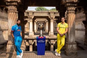 IND vs AUS Final World Cup 2023: भारत की जीत के लिए कानपुर में हवन और पूजन, दर्जनों बड़ी स्क्रीन में देखेंगे मैच