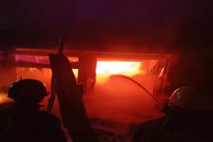 अयोध्या: शार्ट सर्किट से नमकीन फैक्ट्री में लगी आग, भारी नुकसान
