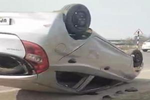 Video: बहराइच में रील बनाने के चक्कर के कई पलटे खाकर उल्टी हो गई कार, चार किशोर घायल