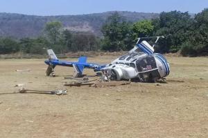 बाल-बाल बचीं शिवसेना UBT नेता सुषमा अंधारे, लैंडिंग के दौरान हेलिकॉप्टर दुर्घटनाग्रस्त...पायलट घायल 