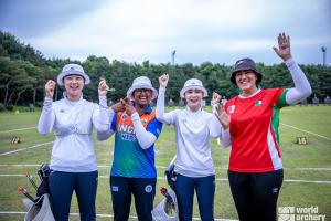 Archery World Cup : भारतीय कंपाउंड मिश्रित टीम फाइनल में, दीपिका सेमीफाइनल में 