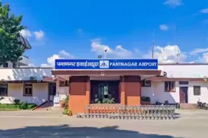रुद्रपुर: पंतनगर एयरपोर्ट के रनवे के दोनों ओर बसी बस्तियों को हटाने का अनुरोध