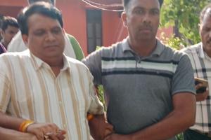 बिजनौर: मिड डे मील के डीसी 50 हजार की रिश्वत लेते गिरफ्तार