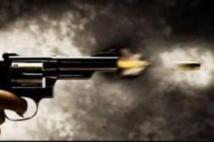 फिरोजाबाद: दो भाइयों के आपसी झगड़े में फायरिंग, पड़ोसी महिला को लगी गोली