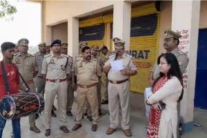 कुख्यात तस्कर पर कसा बाराबंकी पुलिस-प्रशासन ने कसा शिकंजा