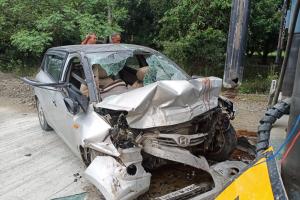पंतनगर: सड़क हादसे में कार सवार दो युवकों की मौत एक गंभीर