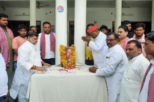 मिर्जापुर: सपा ने मनाया फूलन देवी का शहादत दिवस, कार्यकर्ताओं से किया यह आह्वान  