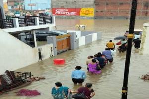 अयोध्या: 3 घंटे में 31 एमएम हुई बारिश, कई इलाकों में घुटने तक भरा पानी