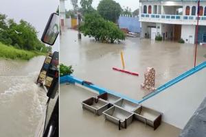 लखीमपुर खीरी: उफनाई शारदा...पलिया में भीरा रोड पर चला बाढ़ का पानी, दो दिन के लिए नेशनल हाईवे बंद  