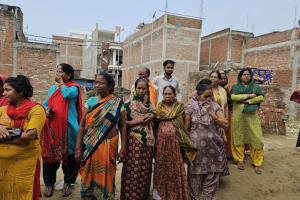 कानपुर में पति ने पत्नी की पिटाई कर गला दबाकर की हत्या: अवैध संबंधों का महिला करती थी विरोध, छह माह पहले कोर्ट-कचहरी भी हो चुकी