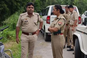 Sambhal Crime: महिला के बाद अब पुरुष का पड़ा मिला शव...इलाके में फैली सनसनी, लगाए जा रहे ये कयास